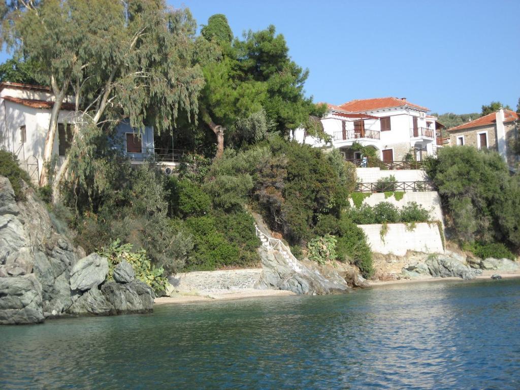 Mirto Apartment Afissos